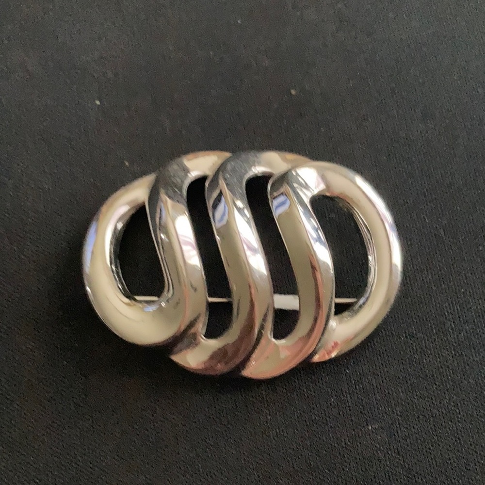 Beautiful Vintage brooch